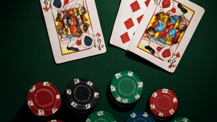 Live Dealer Experiences on F-111 COM